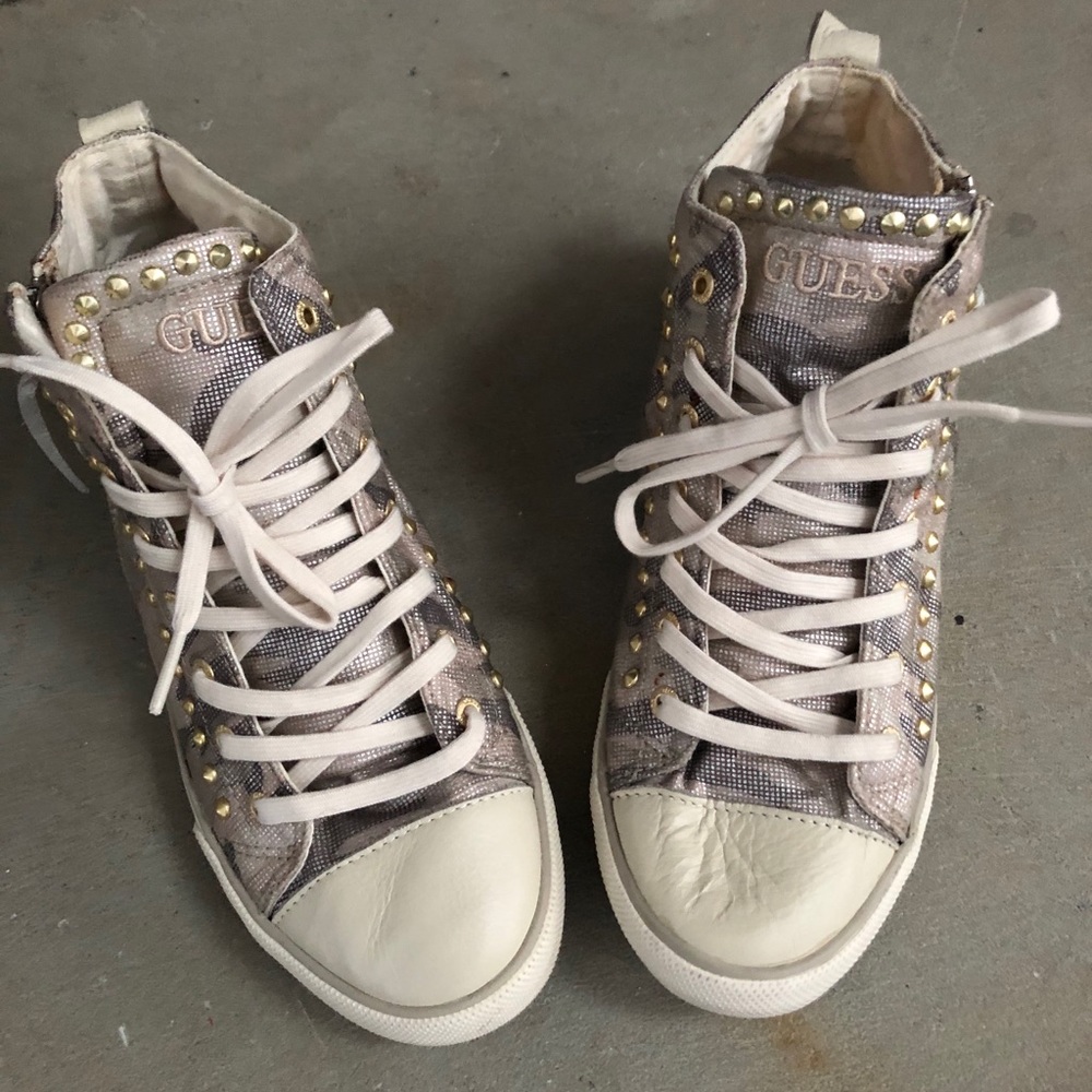 Guess sneakers size 8